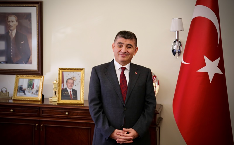 Diplomatik Giri�imleriyle Türkiye�nin Dünyaya Aç�lan Yüzü Oldular 